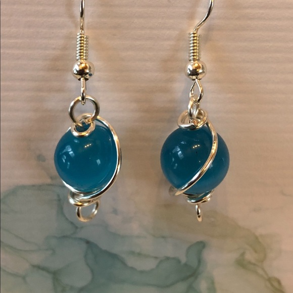 Be Kind Canvas Tote and Bonus Tiger Eye Earrings. - Picture 2 of 2